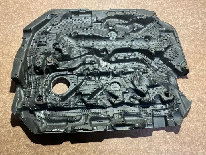 Volvo XC90 (2014 - 2019) P32138707 Крышка двигателя декоративная — фото 2