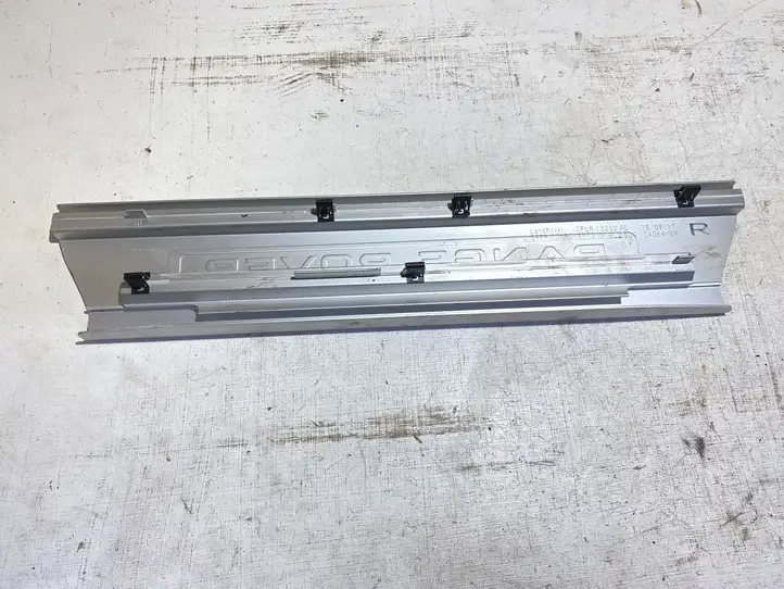 Land Rover Range Rover Sport L494 (2013 - 2017) CPLA13200AD Внутренняя отделка переднего порога — фото 2