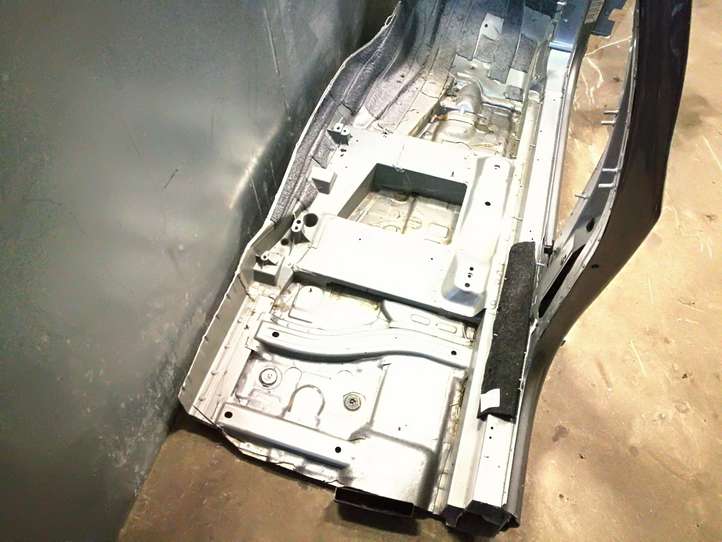 Audi A8 (2010 - 2014)  4H0802602D Передняя четверть