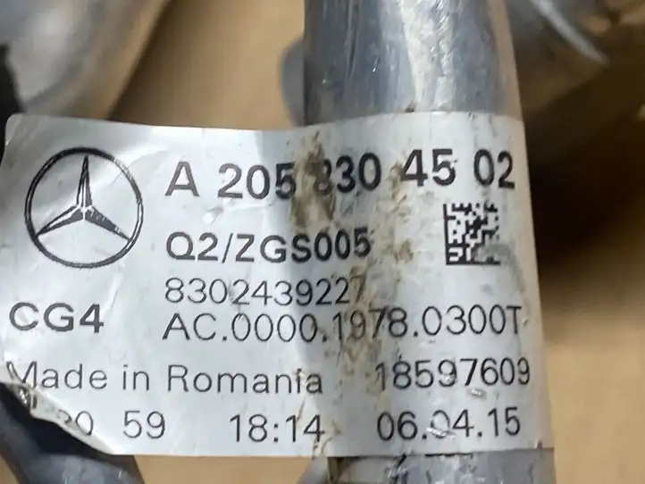 Mercedes-Benz C W205 (2014 - 2021) A2058304502 Трубки и шланги кондиционера — фото 3
