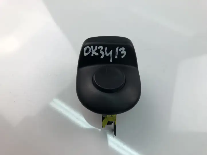 Skoda Citigo (2011 - 2017) 1S0827566 Кнопка закрытия крышки багажника — фото 2