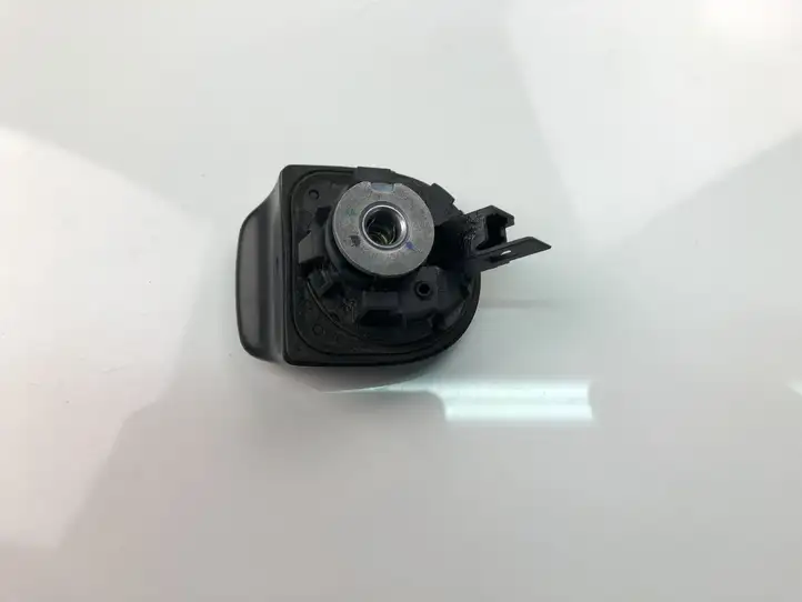 Skoda Citigo (2011 - 2017) 1S0827566 Кнопка закрытия крышки багажника — фото 4