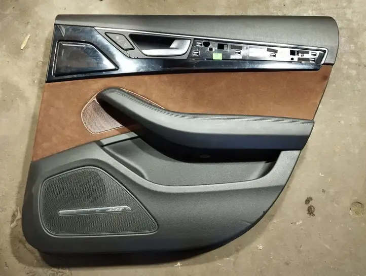 Audi A8 S8 D4 4H (2010 - 2014) 4H0868066A Обшивка передней двери — фото 1