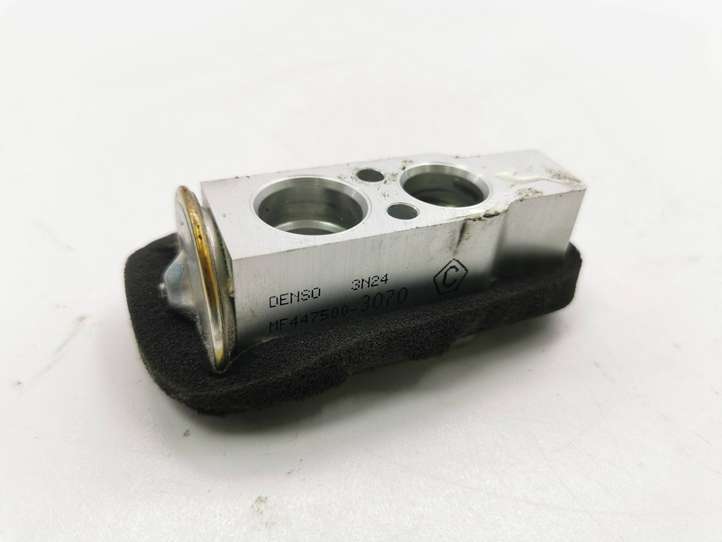 Toyota Auris 150 (2006 - 2012)  MF4475003070 Клапан расширительный