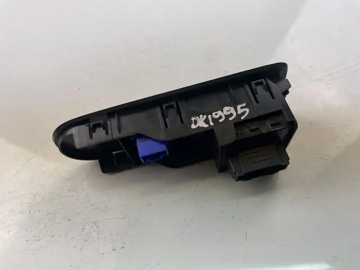 Volkswagen Up (2011 - ) 1S0867255F Кнопка стеклоподъемников — фото 3