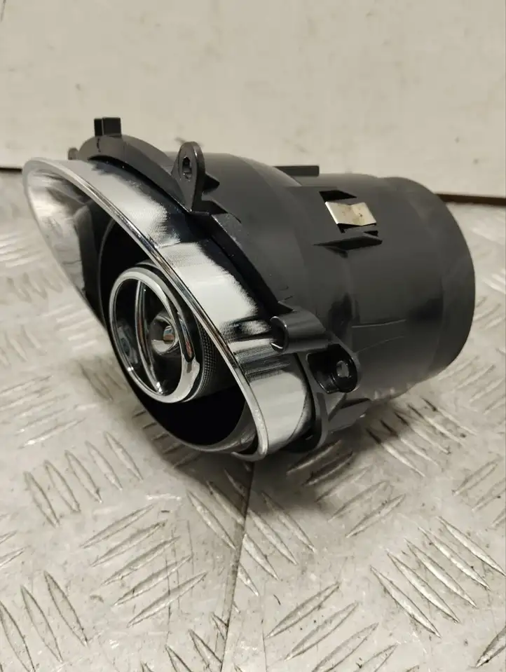 Jaguar XJ X351 (2009 - 2019) AW9319C696AE Боковой воздушный дефлектор — фото 2