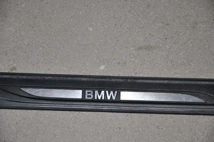 BMW 5 F10 F11 (2009 - 2016) 7203602 Внутренняя отделка переднего порога — фото 2