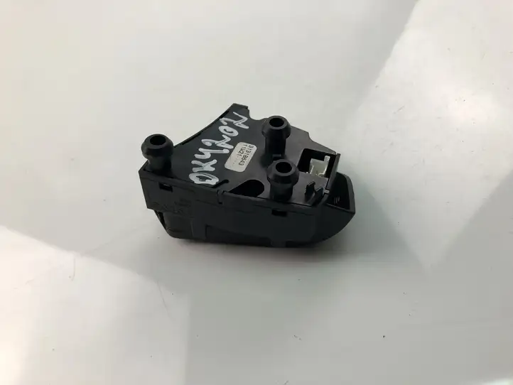 Volvo V60 (2013 - 2018) 31318643 Кнопки на рулевом колесе — фото 4