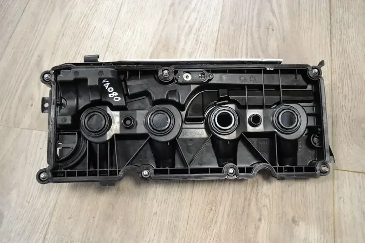 Volkswagen PASSAT B8 (2015 - ) 04L103475 Крышка головки блока цилиндров — фото 5