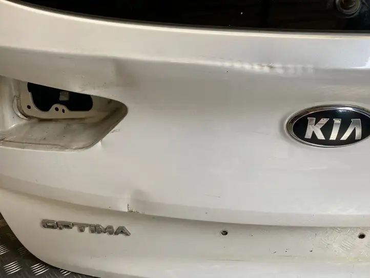 Kia Optima (2015 - 2018) Крышка багажника — фото 2