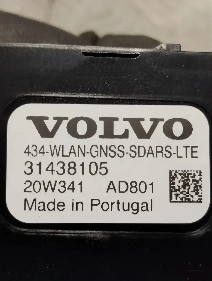 Volvo XC90 (2019 - ) 31438105 GPS антенна — фото 5