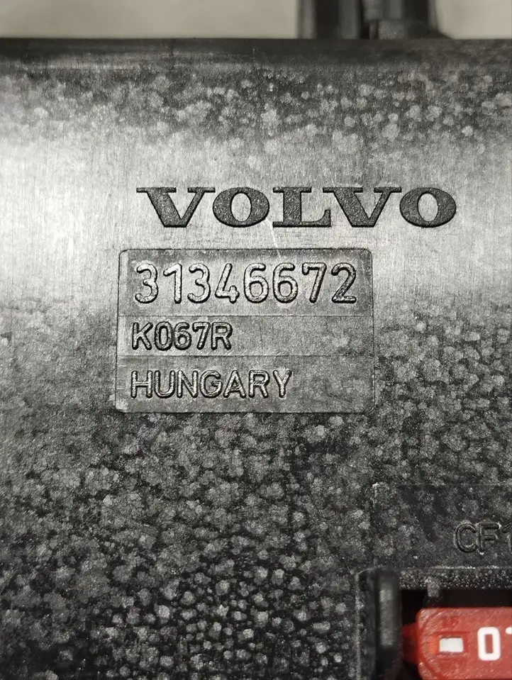 Volvo S90, V90 (2016 - 2020) 31346672 Блок предохранителей (комплект) — фото 5