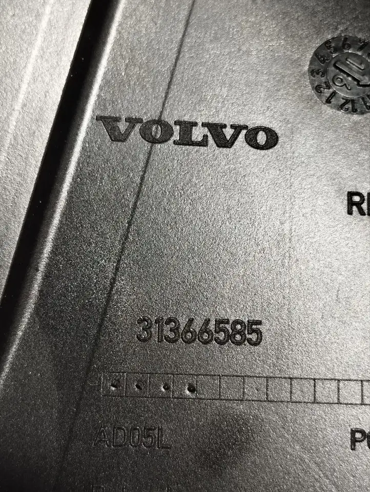 Volvo S90, V90 (2016 - 2020) 31366585 Боковой воздушный дефлектор — фото 9