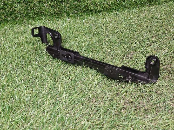 BMW 3 F30 F35 F31 (2012 - 2018)  7266168 Держатель панели радиаторов (телевизора)