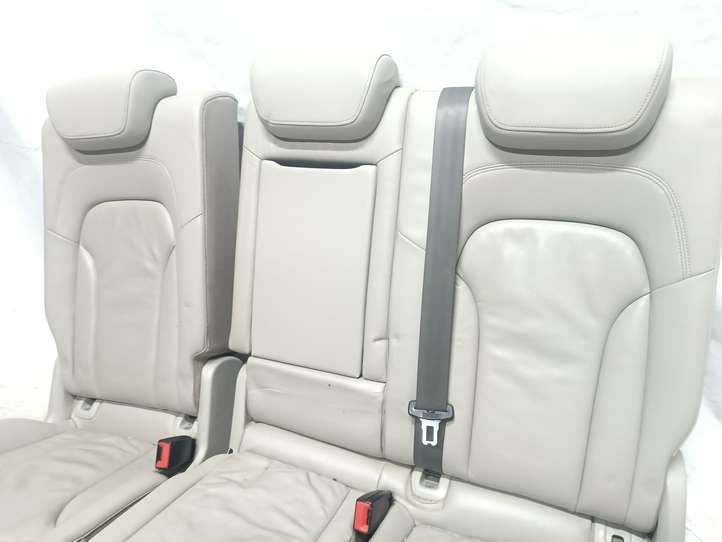 Audi Q5 (2008 - 2012)   Комплект отделки дверей
