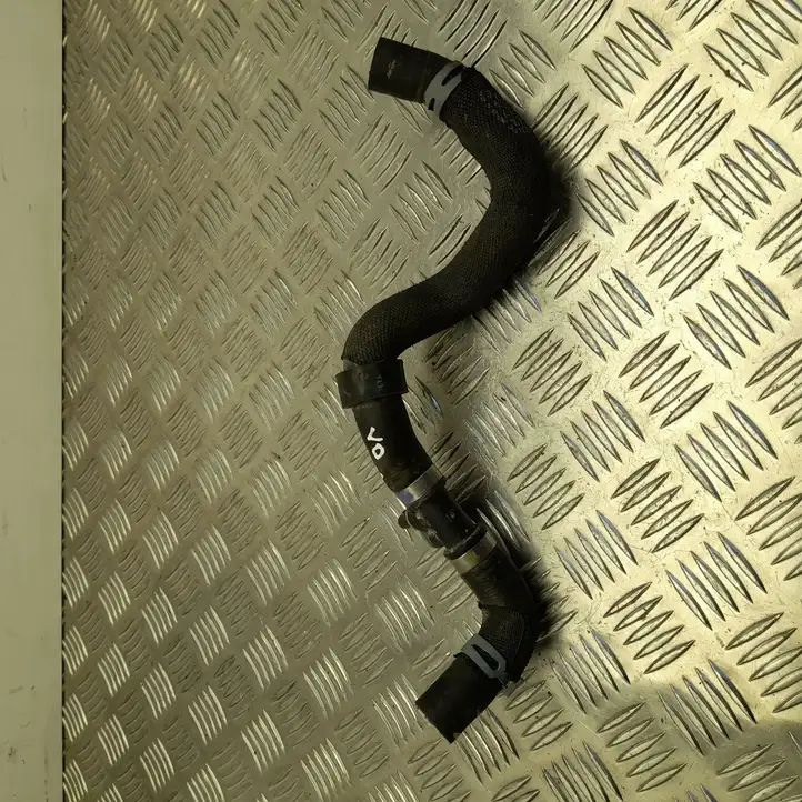 Audi Q8 (2018 - ) 4KE145063AE Шланги системы охлаждения — фото 1