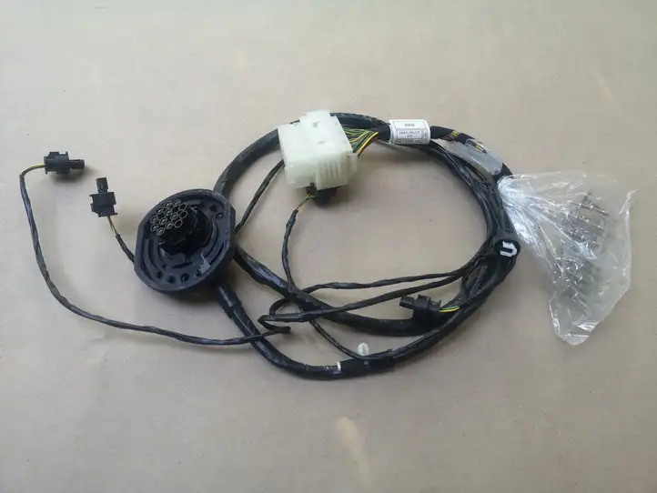 BMW 1 E82 E88 (2007 - 2014) 61129182571 Прочая электропроводка — фото 1