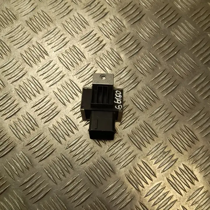 Renault Twingo III (2014 - ) 252307864R Реле накала свечей — фото 2
