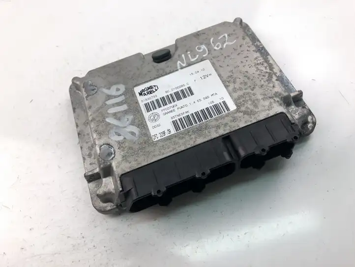 Fiat Grande Punto (2005 - 2014) 51832733 Блок управления двигателем (ЭБУ) — фото 1