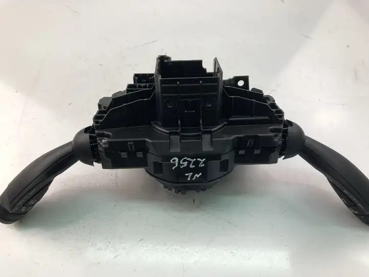 Volvo XC90 (2014 - 2019) 32266885AC Кнопки на рулевом колесе — фото 4