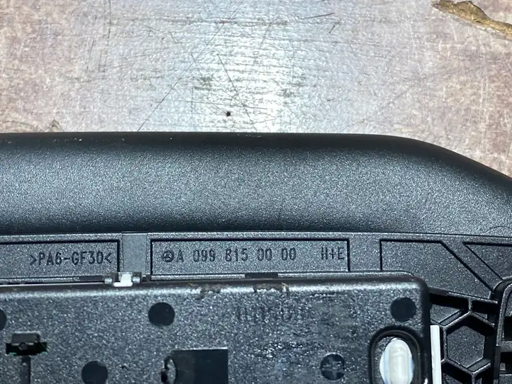 Mercedes-Benz C W205 (2014 - 2021) A0998150000 Потолочная ручка задняя — фото 3