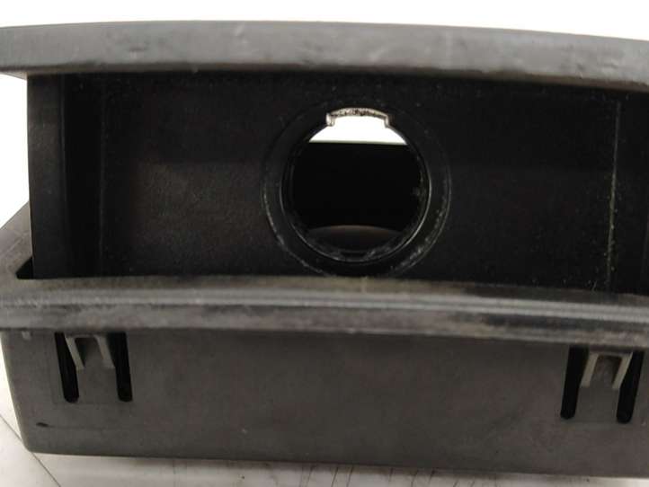 BMW X3 E83 (2003 - 2010)  5116340197801 12 V гнездо (сзади)