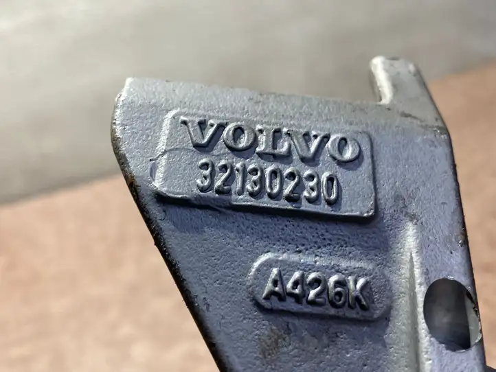 Volvo XC90 (2014 - 2019) 32130230 Главный тормозной цилиндр — фото 2