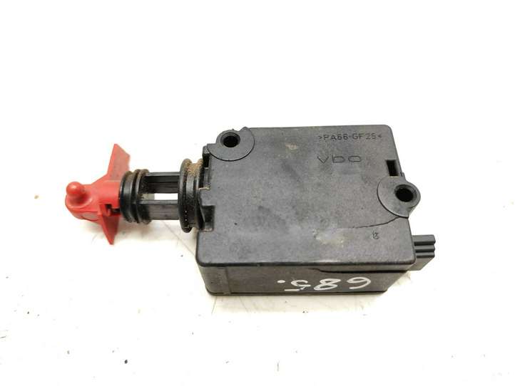 BMW X3 E83 (2003 - 2010)  67118381584 Привод замка задней двери