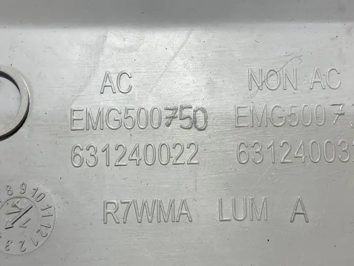 Land Rover Discovery 4 - LR4 (2013 - 2016) EMG500750 Обшивка стойки C — фото 3