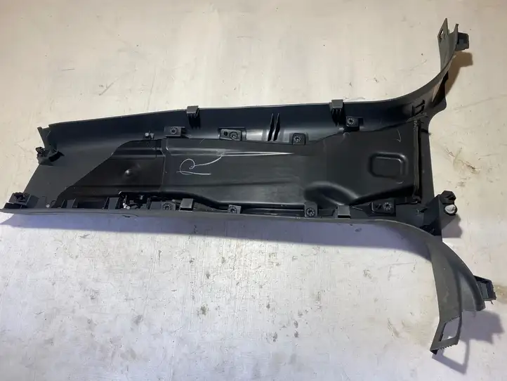 Land Rover Discovery Sport (2014 - 2019) FK7224396BF8LAA Нижняя обшивка стойки B — фото 2