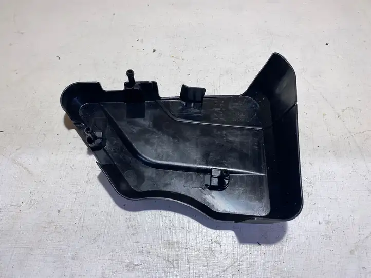 BMW 3 F30 F35 F31 (2012 - 2018) 58650910 Прочие детали моторного отсека — фото 2