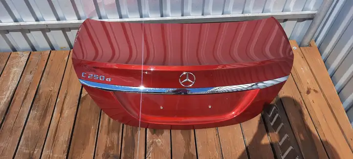 Mercedes-Benz C W205 (2014 - 2021) A2057500075 Крышка багажника — фото 1