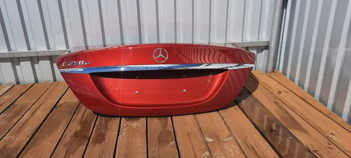 Mercedes-Benz C W205 (2014 - 2021) A2057500075 Крышка багажника — фото 2