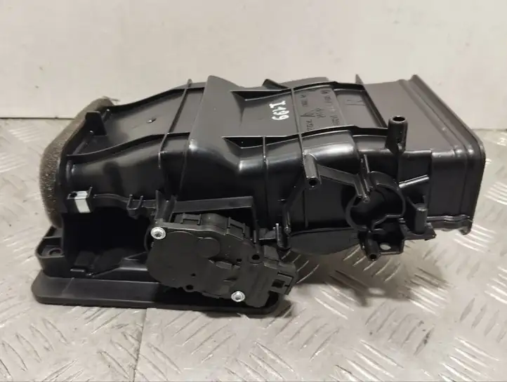 Porsche Panamera (970) (2013 - 2016) 97057221202 Боковой воздушный дефлектор — фото 4