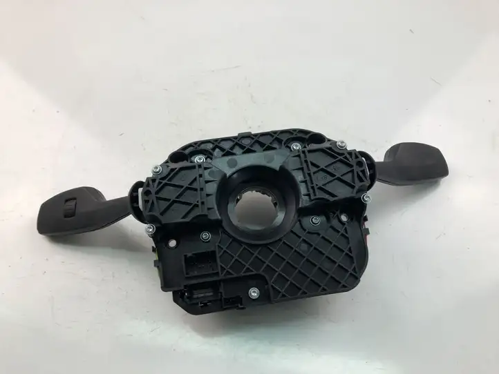 BMW 5 F10 F11 (2009 - 2016) 9301905 Кнопки на рулевом колесе — фото 4
