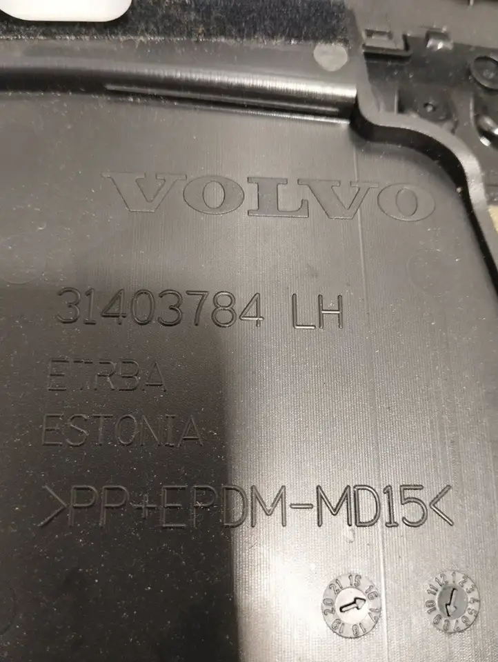 Volvo S90, V90 (2016 - 2020) 31403784 Верхняя обшивка стойки B — фото 3