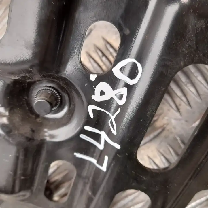 Tesla Model 3 (2017 - 2023) 111912000D Площадка аккумулятора — фото 3