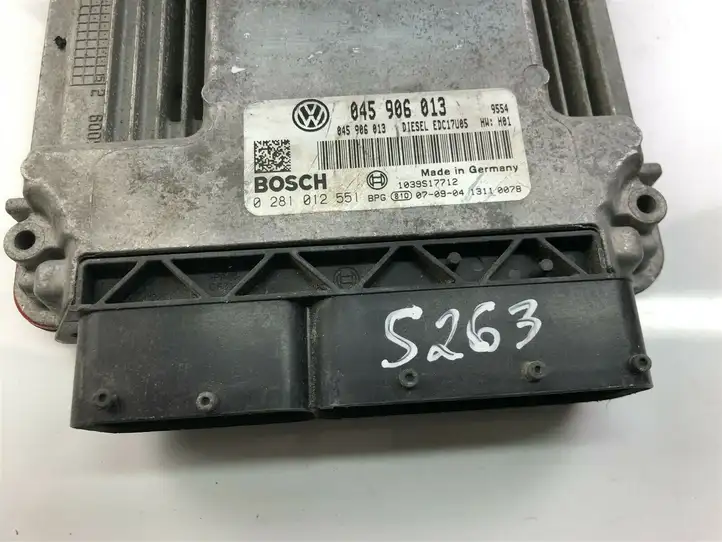 Volkswagen Polo V 6R (2009 - 2015) 045906013 Прочие блоки управления — фото 3