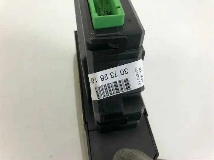 Volvo V70 (2000 - 2004) 30732816 Кнопка стеклоподъемников — фото 4