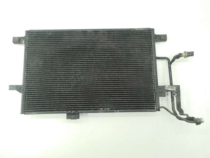 Audi A6 allroad (2000 - 2006)  4Z7260401B Радиатор охлаждения кондиционера воздуха