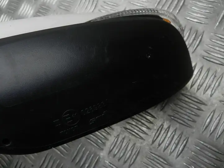 Toyota Auris E180 (2012 - 2018) E11026983 Боковое зеркало с электроприводом — фото 9