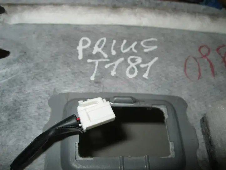 Toyota Prius (XW20) (2003 - 2009) Потолочная обшивка — фото 10
