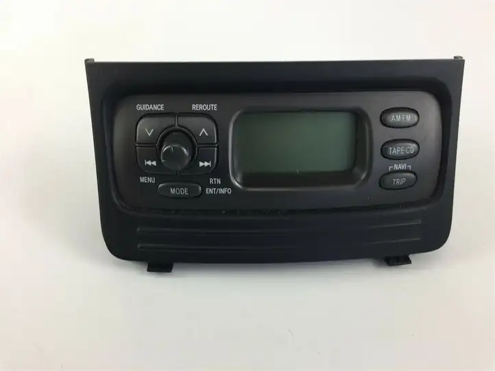 Toyota Yaris (2005 - 2009) 8611052030C0 Магнитола / мультимедийная система — фото 2