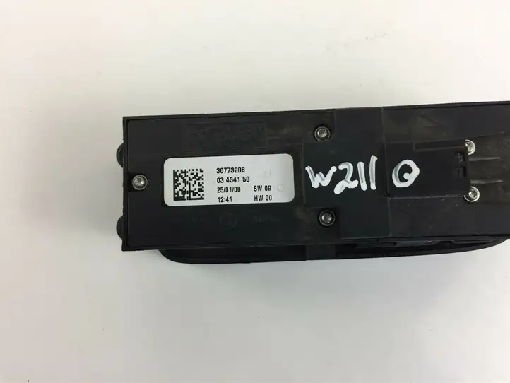 Volvo C30 (2010 - 2013) 30773208 Кнопка стеклоподъемников — фото 3