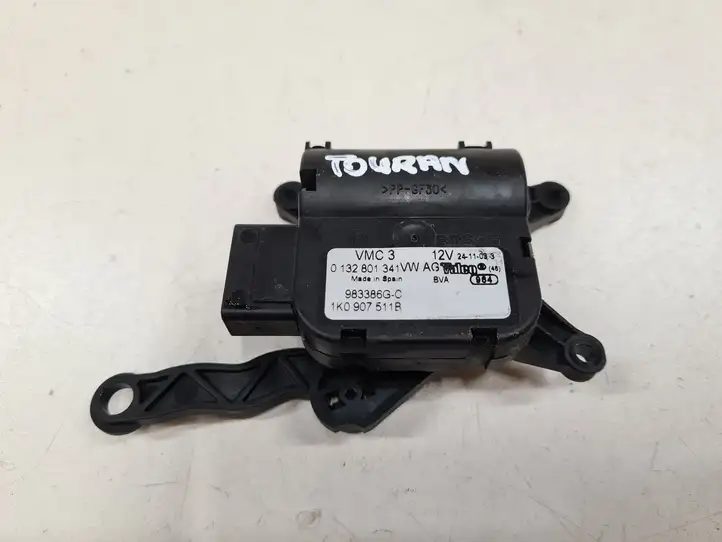 Volkswagen Touran I (2003 - 2010) 1K0907511B Двигатель задвижки потока воздуха — фото 1
