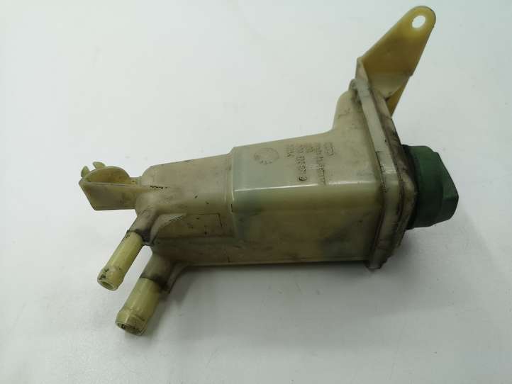 Audi A6 allroad (2000 - 2006)  800422373 Бачок жидкости усилителя руля