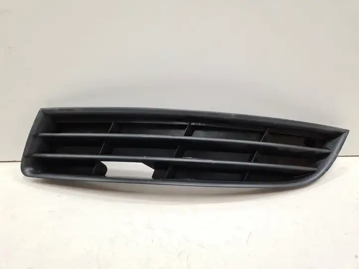 Volkswagen PASSAT B6 (2005 - 2010) 3C0853665 Нижняя решетка переднего бампера — фото 2