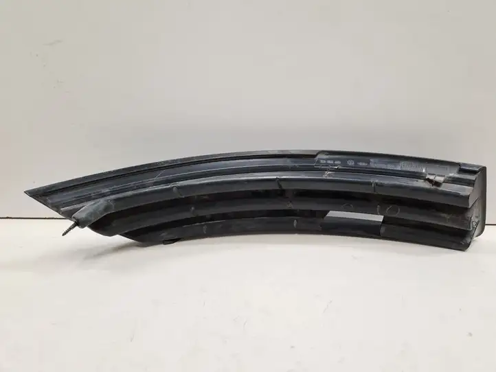 Volkswagen PASSAT B6 (2005 - 2010) 3C0853665 Нижняя решетка переднего бампера — фото 3