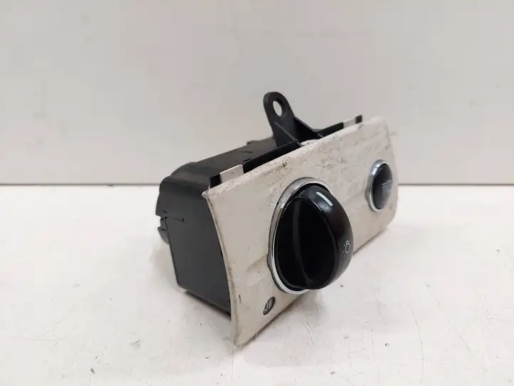 Mercedes-Benz E W211 (2002 - 2009) 2115450104 Включатель фонарей — фото 2