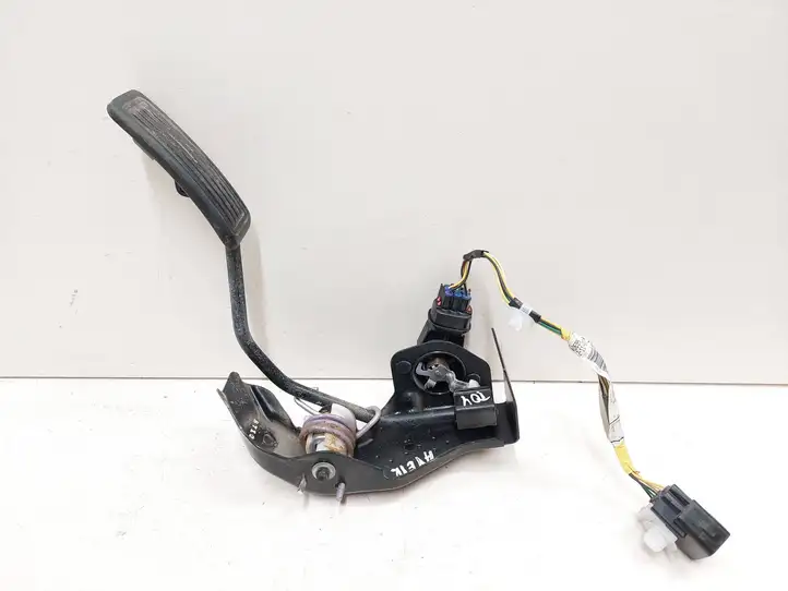Toyota Avensis T250 (2006 - 2009) 8928152021 Педаль акселератора — фото 1